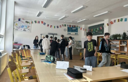 4311be3f-192f-4eee-a4d1-0841e399b9c3.jpg
